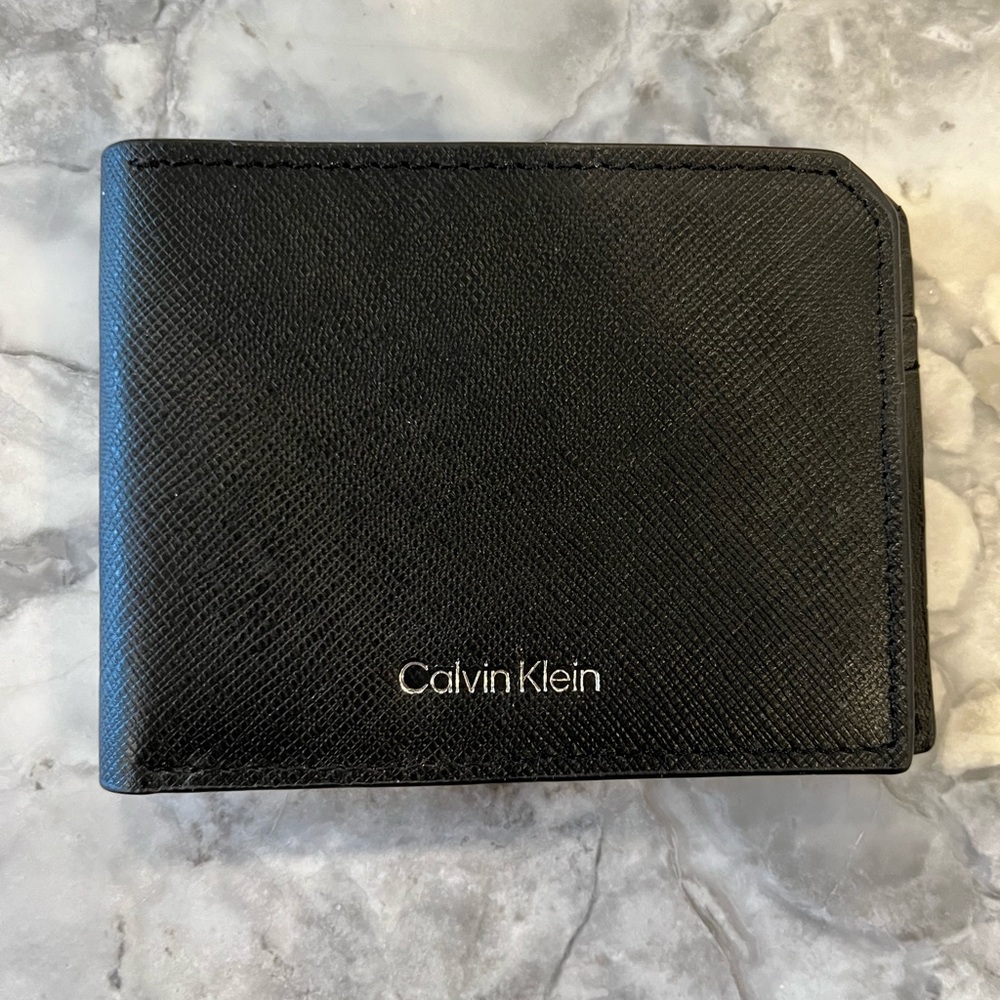 Calvin Klein Women’s Wallet